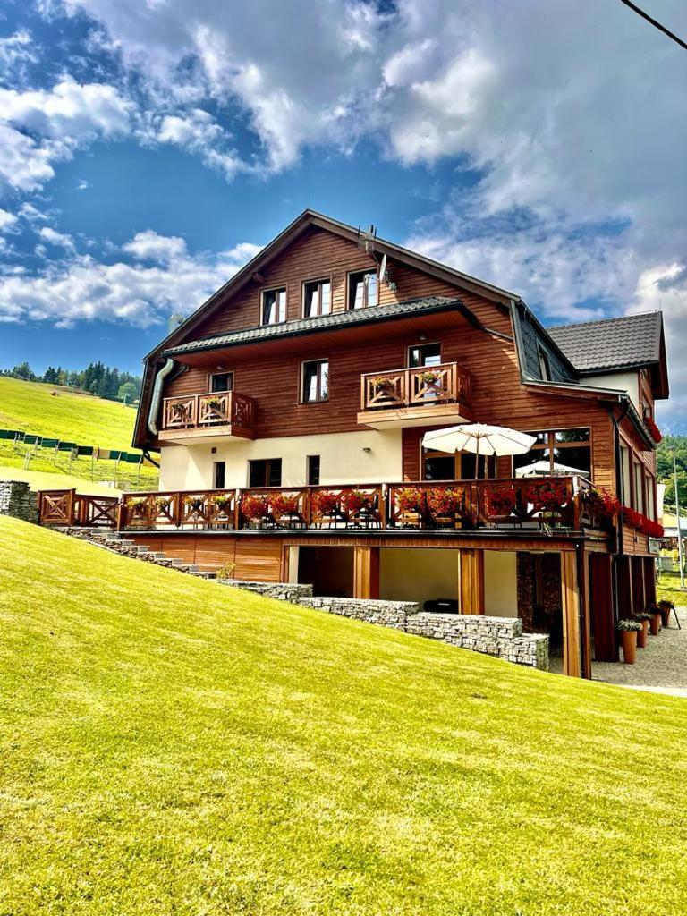 Alpejski Zieleniec Buitenkant foto